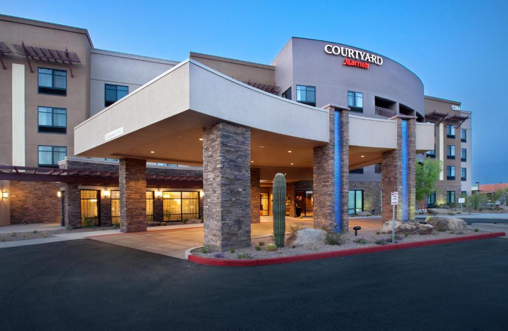 Courtyard by Marriott Scottsdale Salt River Main image 1